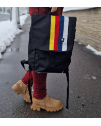   <br/>Crumpler Female flasher 