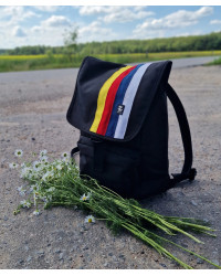   <br/>Crumpler Female flasher 